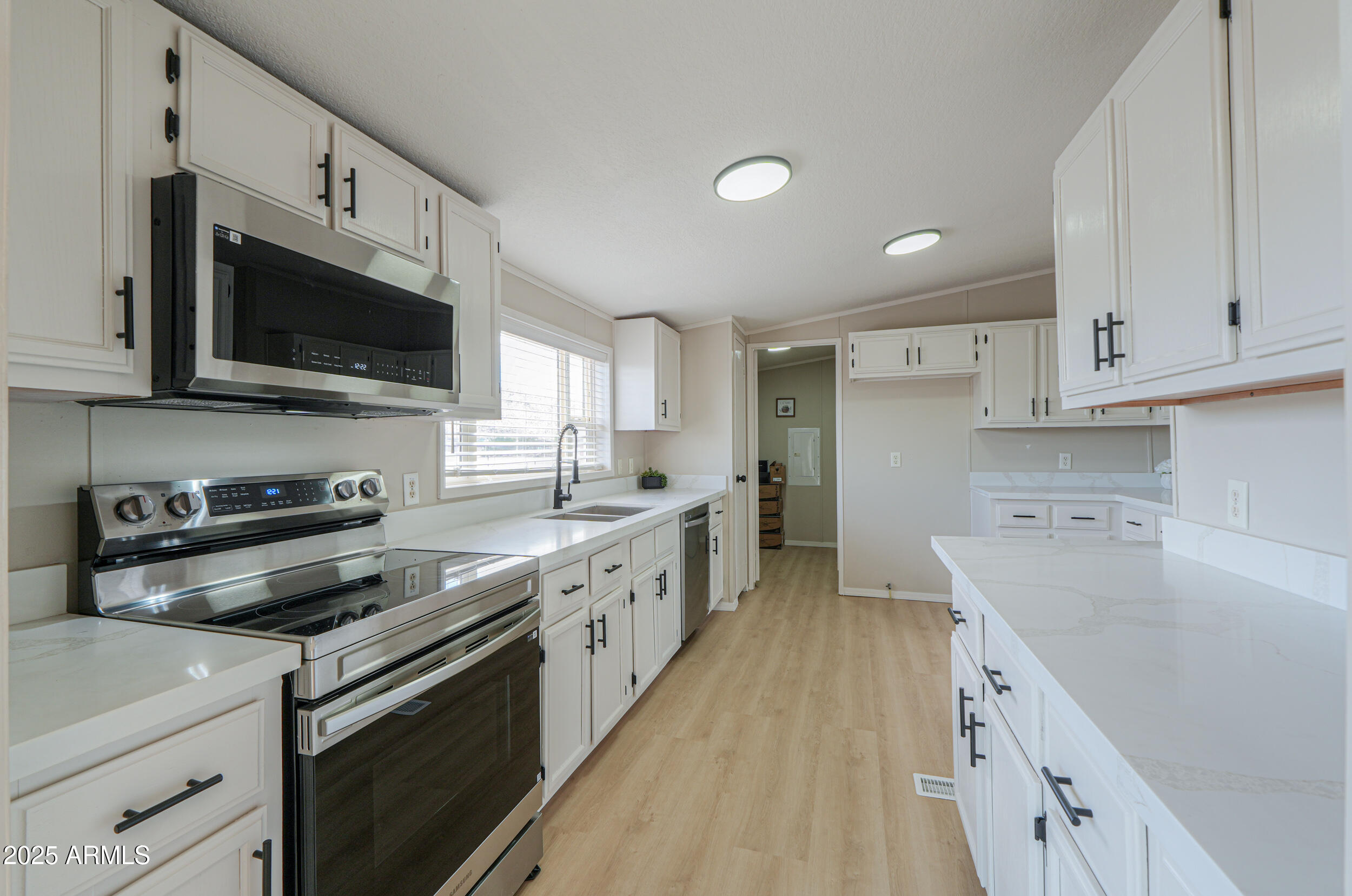 54357 West Bowlin Road Maricopa, AZ 85139 - Photo 14 of 46 13