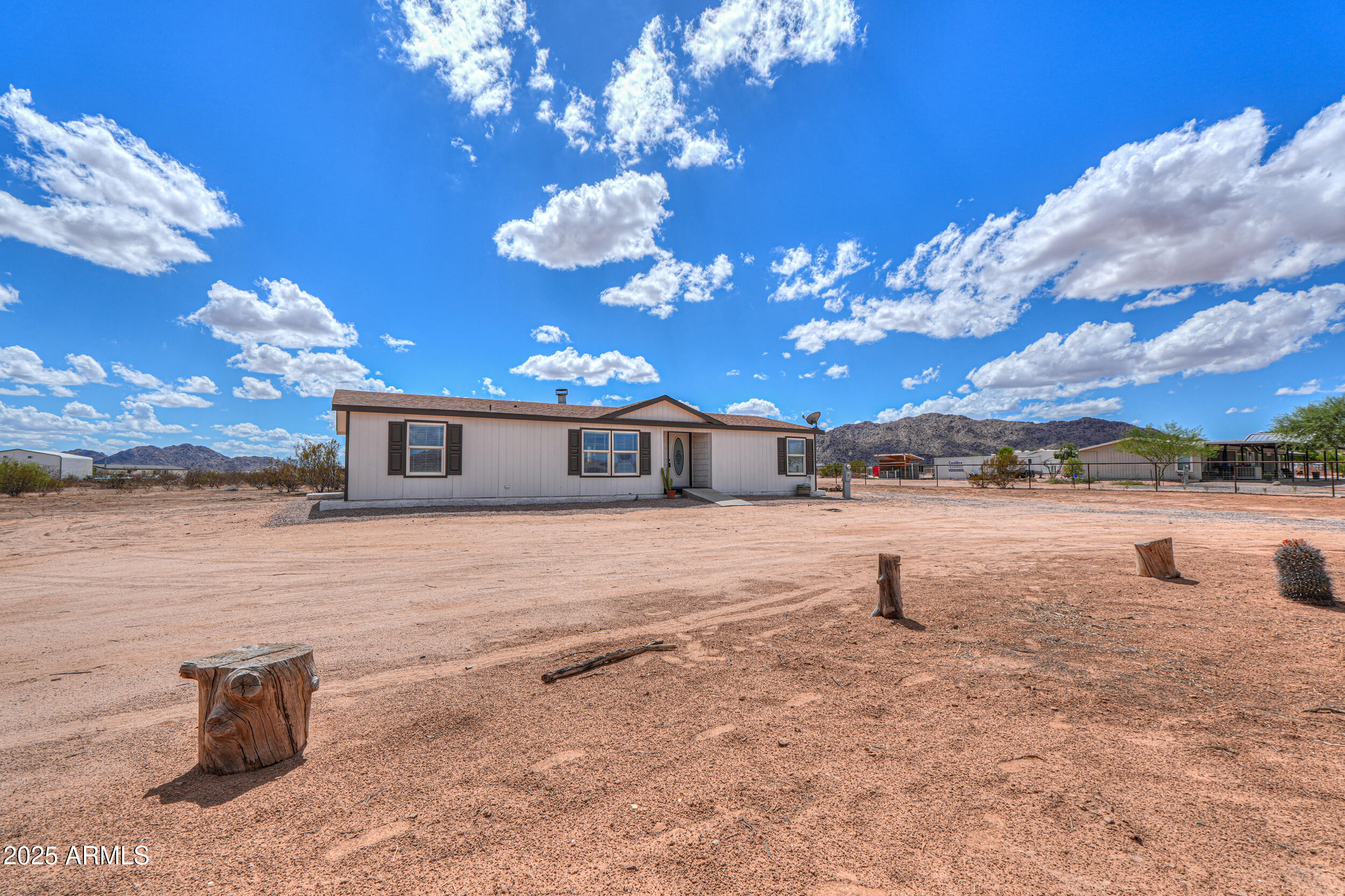 54357 West Bowlin Road Maricopa, AZ 85139 - Photo 2 of 46 01