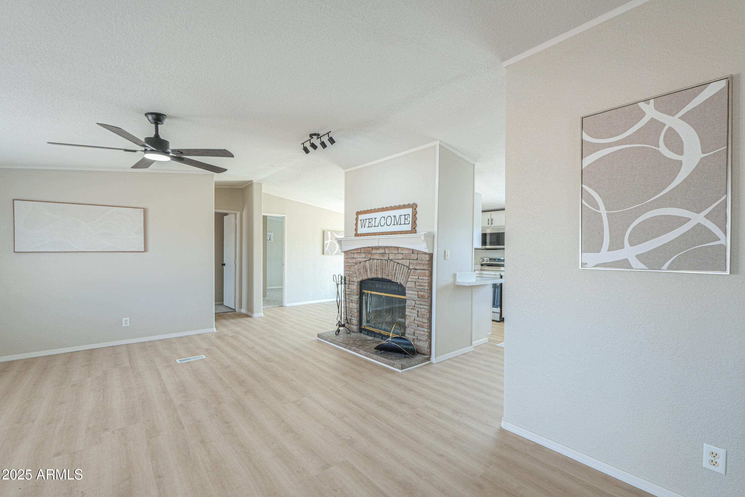54357 West Bowlin Road Maricopa, AZ 85139 - Photo 5 of 46 04