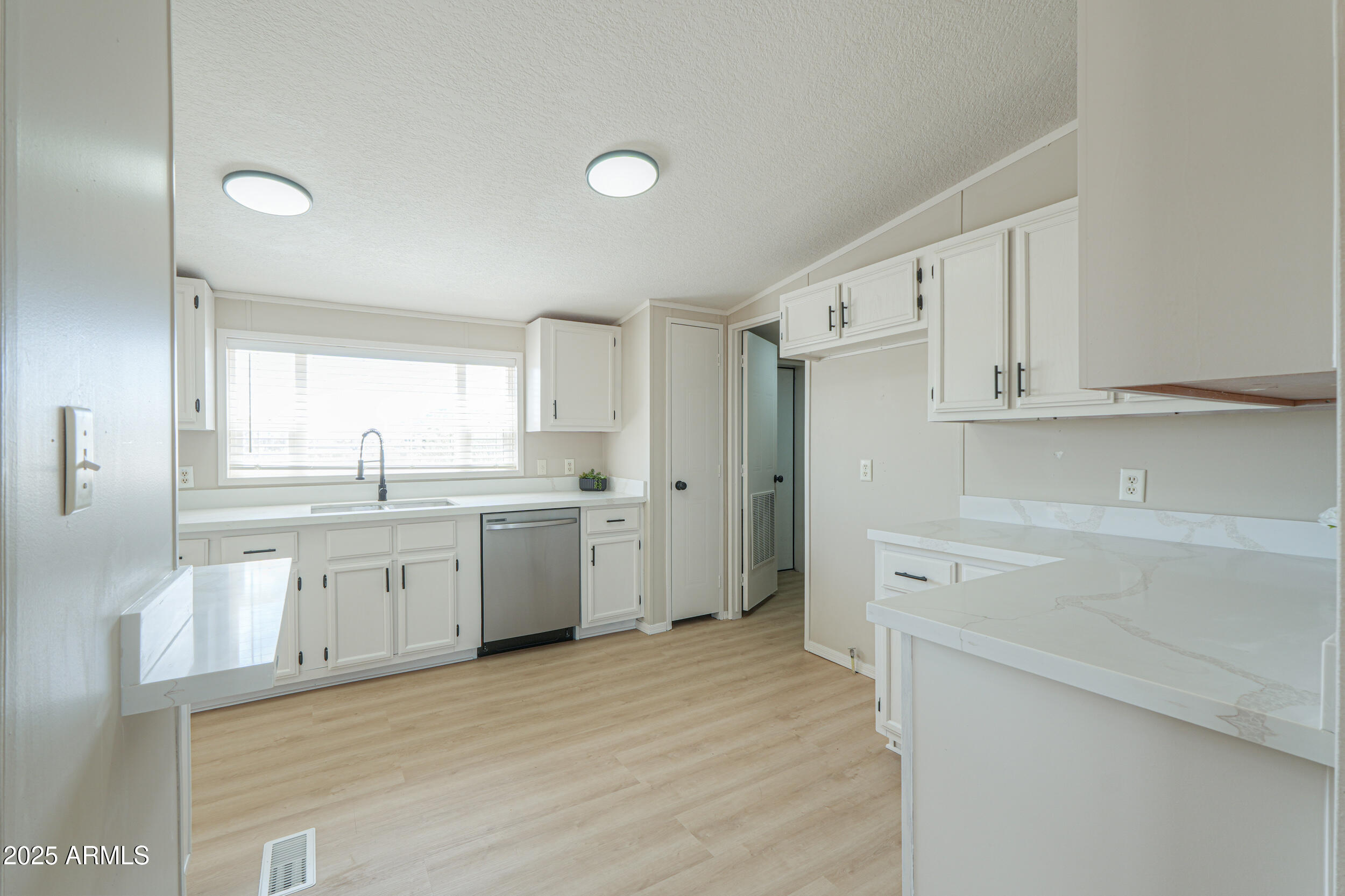 54357 West Bowlin Road Maricopa, AZ 85139 - Photo 10 of 46 09
