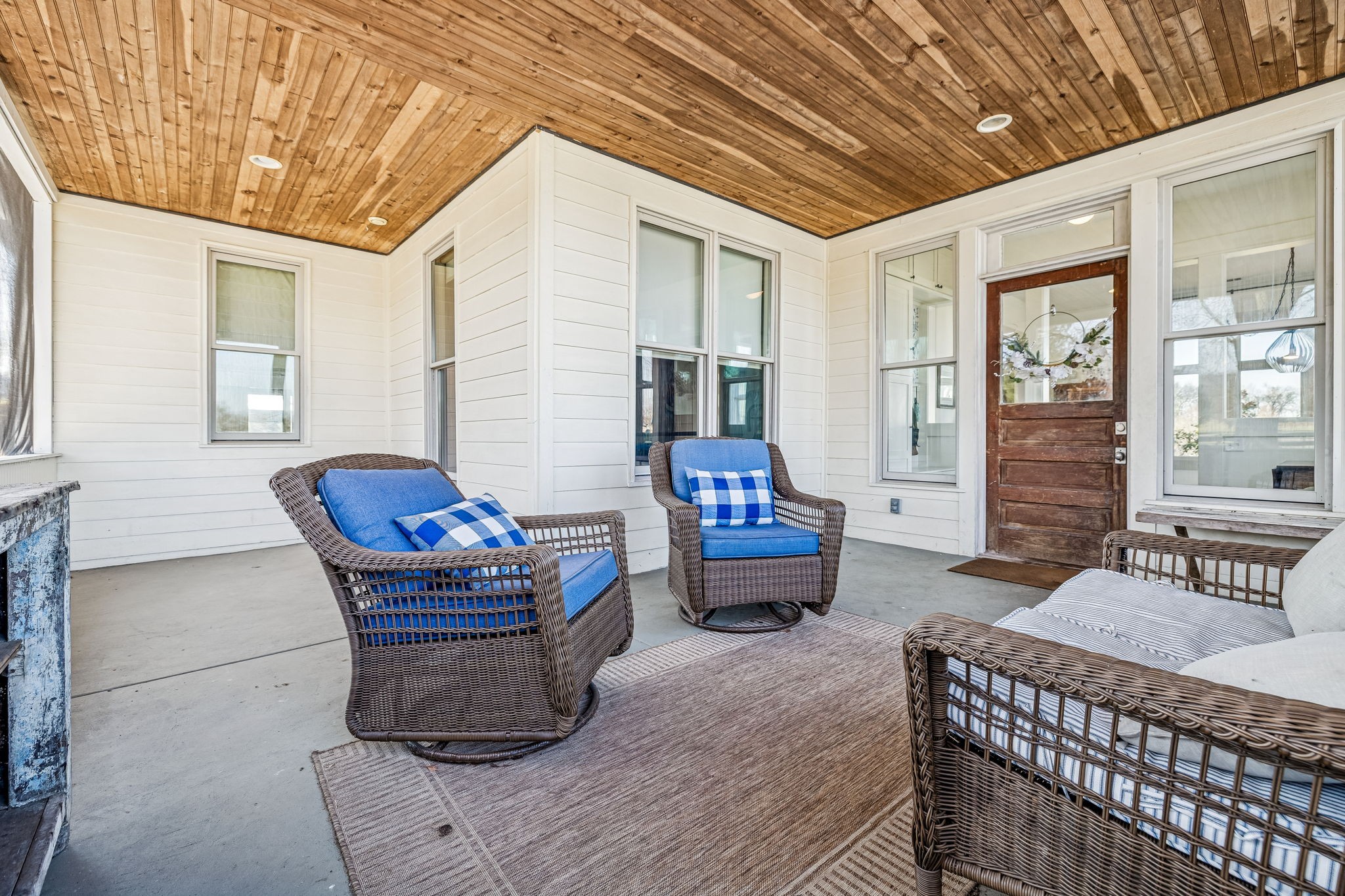 6320 Arno Road Franklin, TN 37064 - Photo 30 of 48 a outdoor living space with furniture