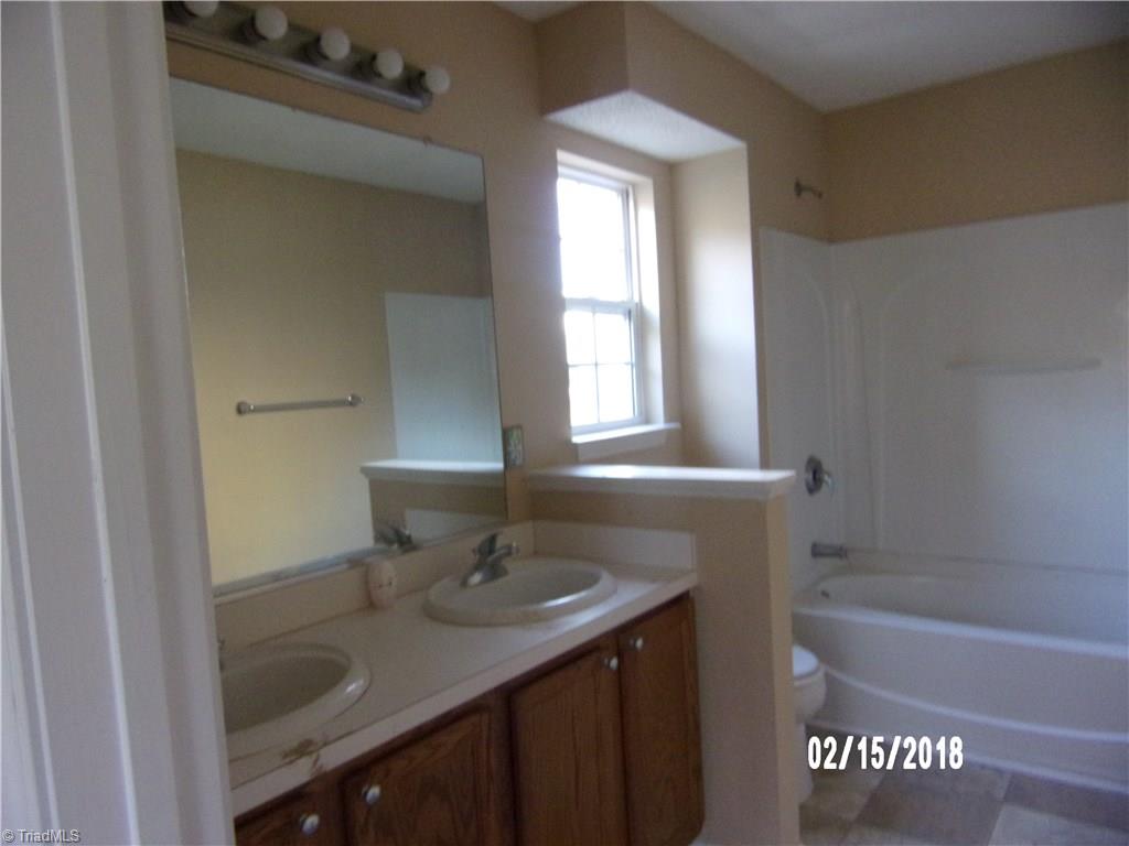 318 Apple Ridge Road Greensboro, NC 27406 - Photo 11 of 17 Gallery Image 11