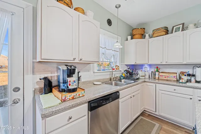 $349,000 | 501 Sunset Strip, Jacksonville, NC 28540