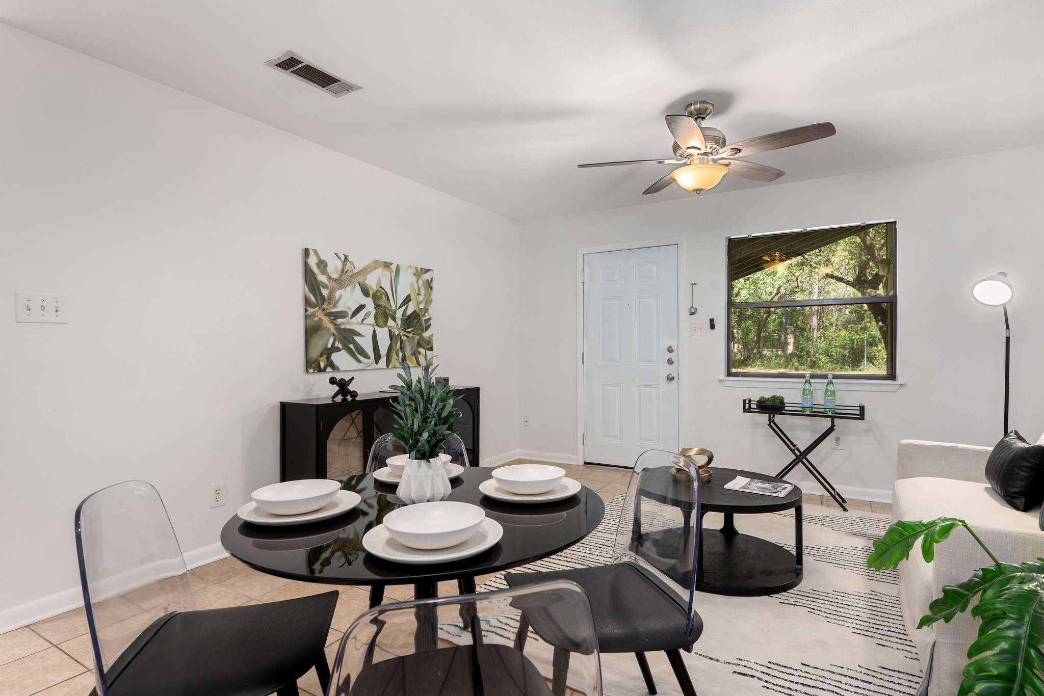 3403 Clawson Road Austin, TX 78704 - Photo 24 of 38 Host meals, game nights, or simply connect with loved ones daily in a bright and open home.