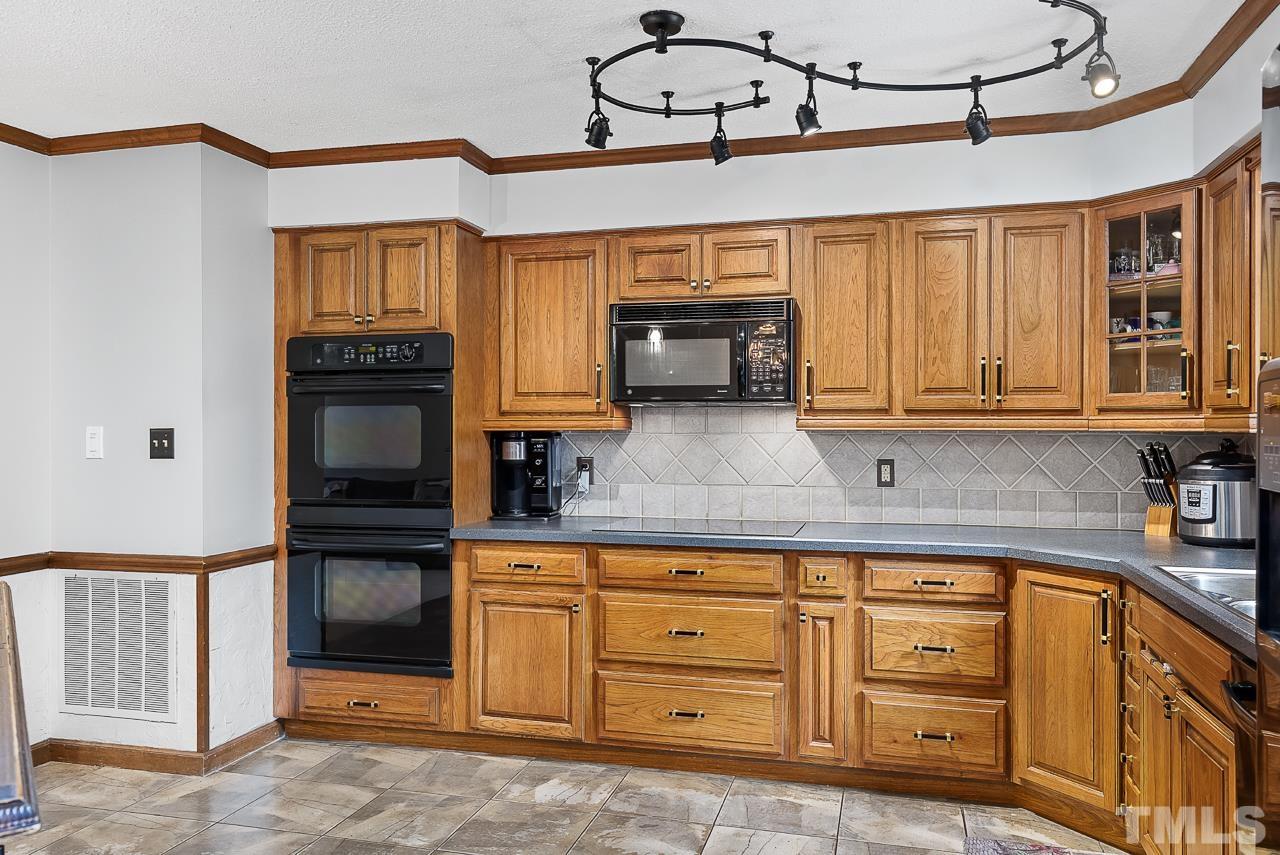 1309 Prat Court Raleigh, NC 27606 - Photo 9 of 30 Gallery Image 9