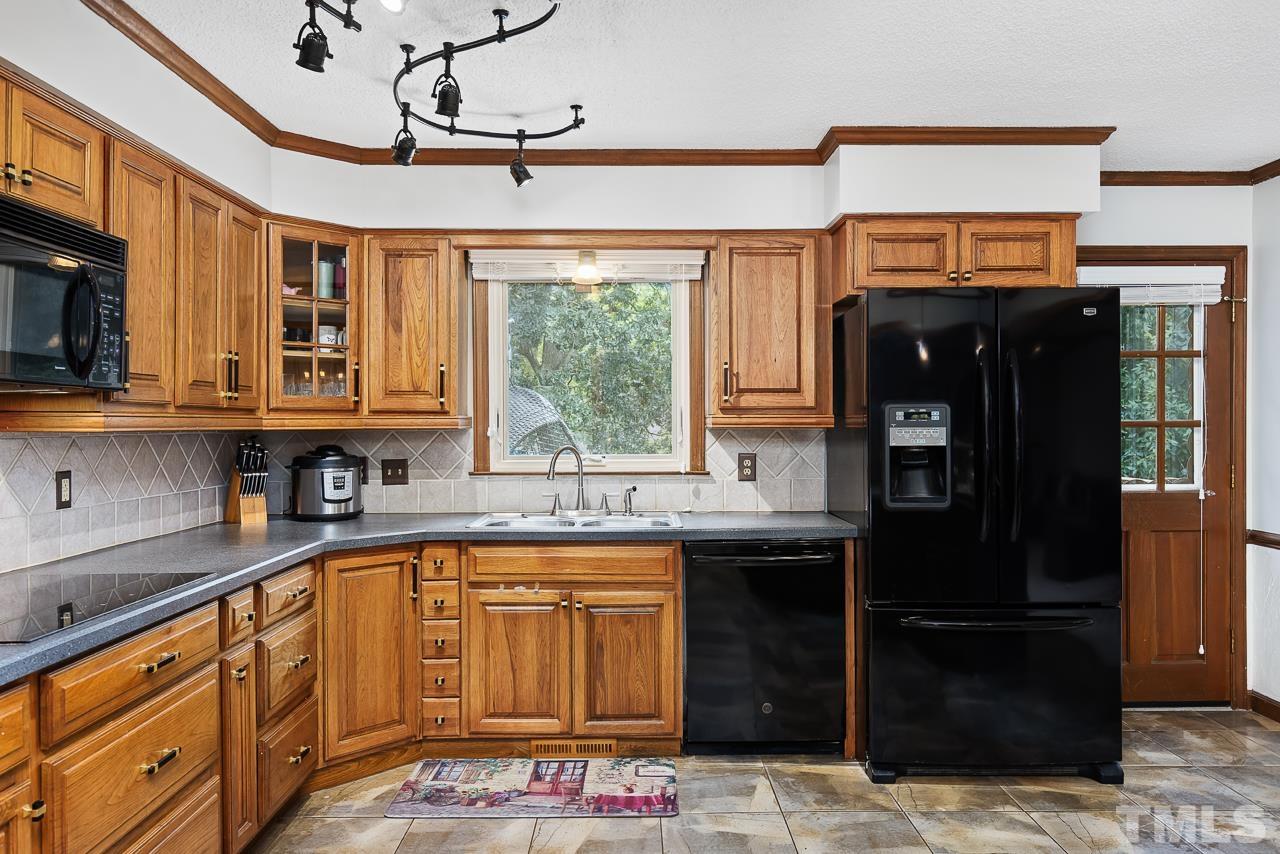 1309 Prat Court Raleigh, NC 27606 - Photo 10 of 30 Gallery Image 10