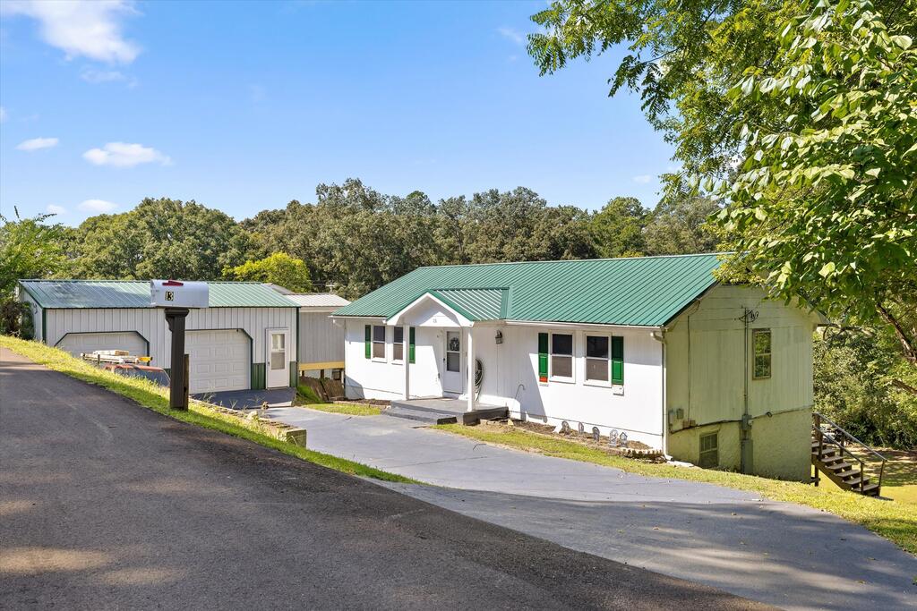 13 Travis Road Rossville, GA 30741 - Photo 5 of 29 Gallery Image 5