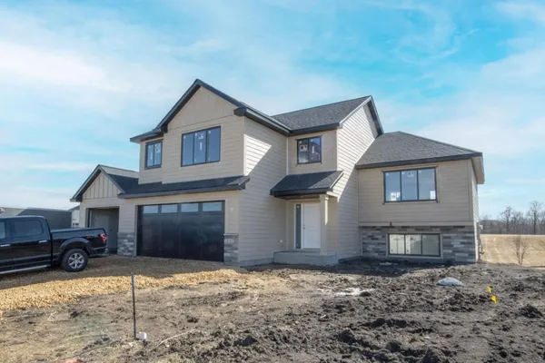 $638,500 | 11 Sunset Court, North Mankato, MN 56003