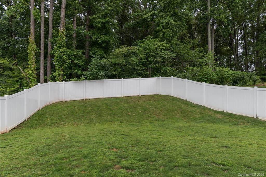 4219 Hubbard Road Charlotte, NC 28269 - Photo 18 of 19 Gallery Image 18