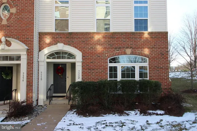 $2,600 | 7332 Brunson Circle, Gainesville, VA 20155