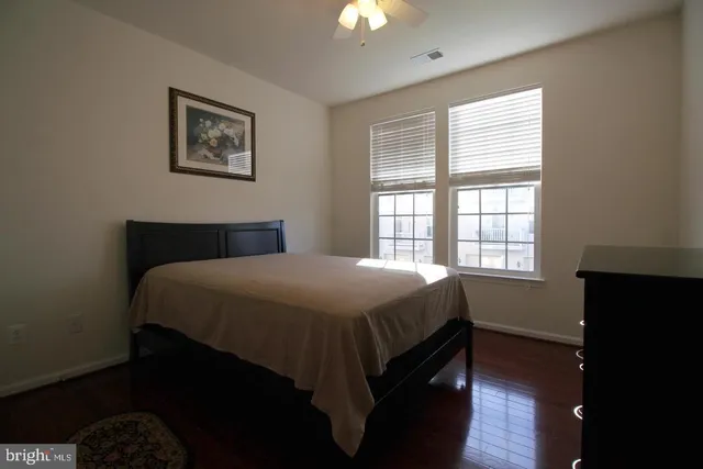 $2,600 | 7332 Brunson Circle, Gainesville, VA 20155