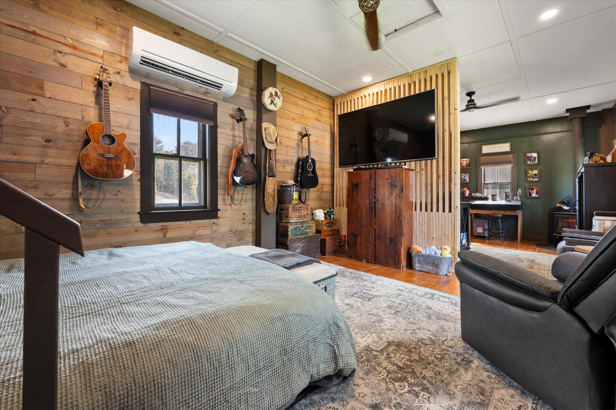 2103 Highway 1 Sullivan, ME 04664 - Photo 13 of 49 Versatile Living Space