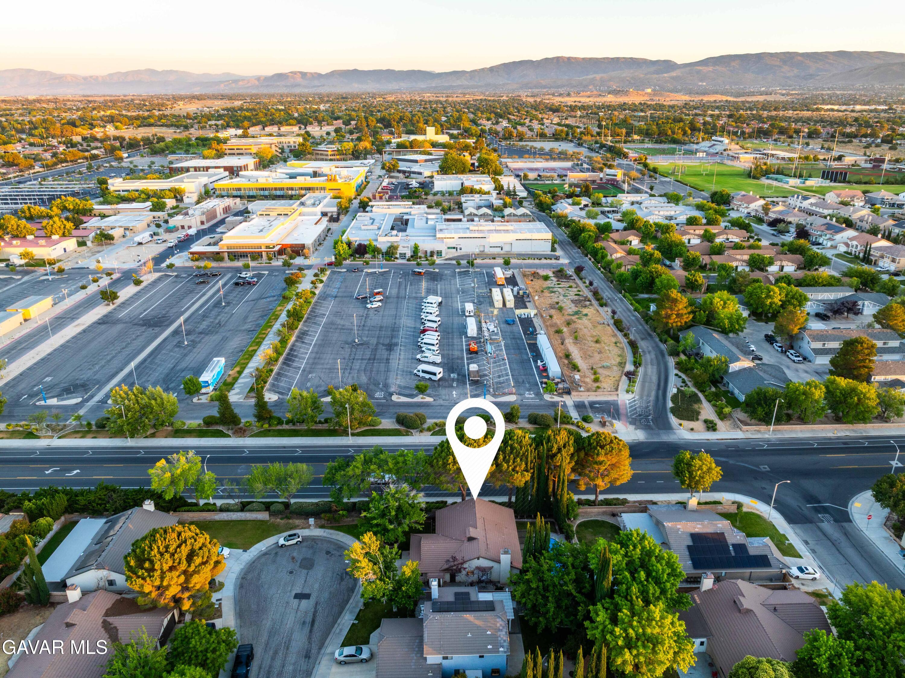 44001 Ruthron Avenue Lancaster, CA 93536 - Photo 39 of 44 Ruthron-39