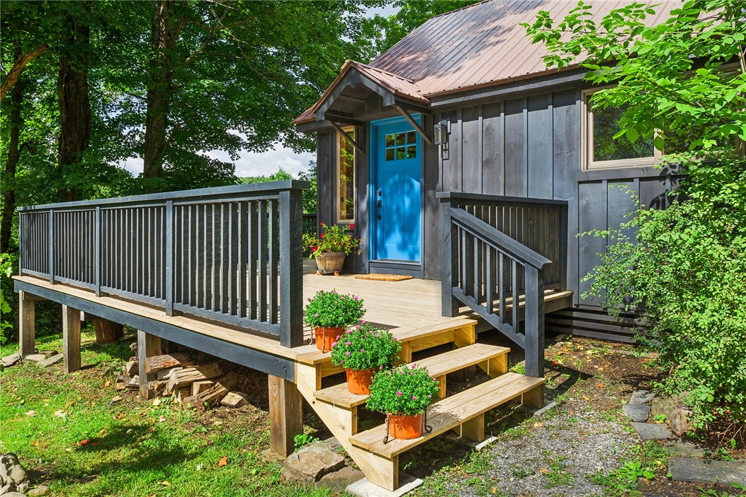 135 High Pine Meadows Road Middleburgh, NY 12122 - Photo 3 of 26 Front entrance