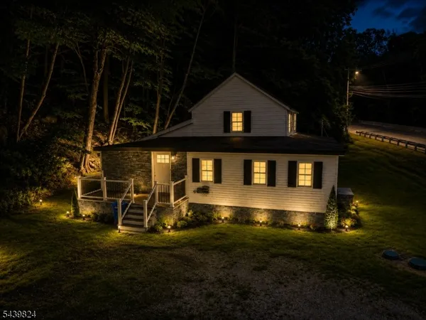 $269,900 | 370 Highway 206, Andover, NJ 07821