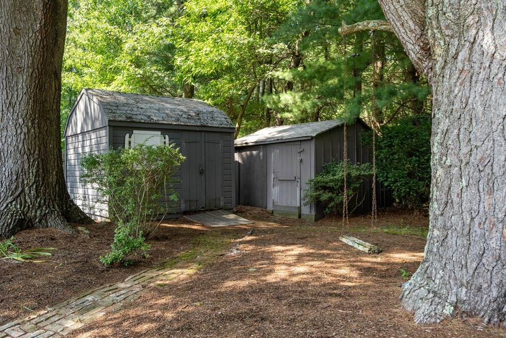 13 Michael Road Framingham, MA 01701 - Photo 6 of 29 Gallery Image 6