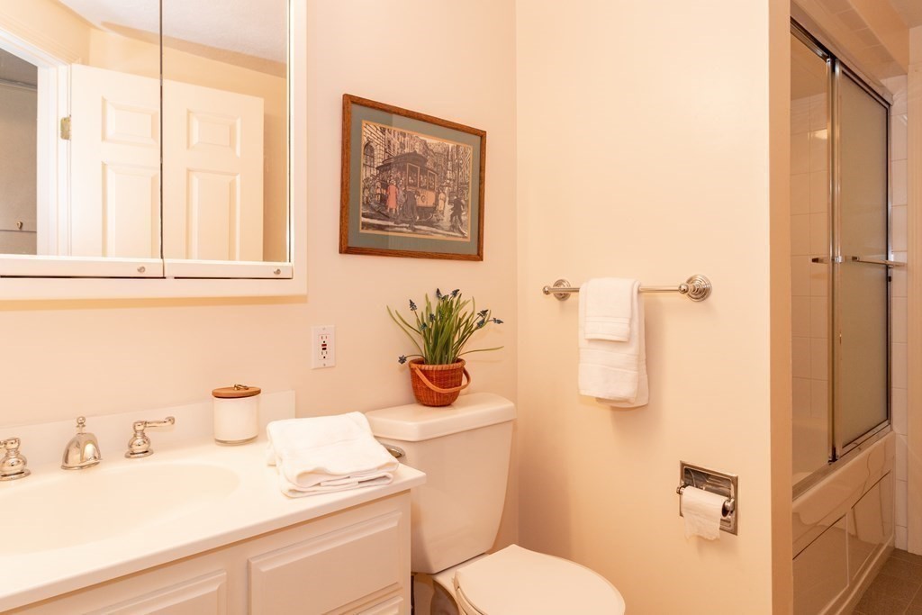 28 Pequot Road Marblehead, MA 01945 - Photo 28 of 42