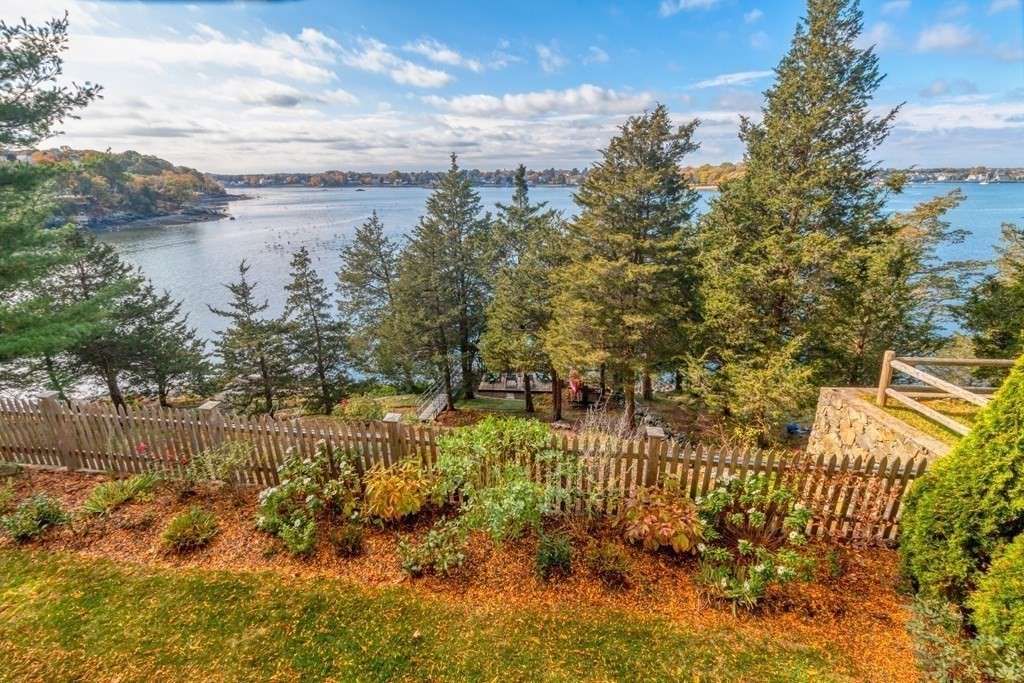 28 Pequot Road Marblehead, MA 01945 - Photo 30 of 42