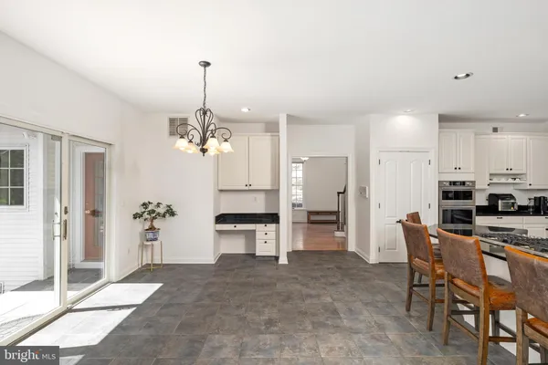$1,695,000 | 4 North Longfellow Drive, Princeton Junction, NJ 08550