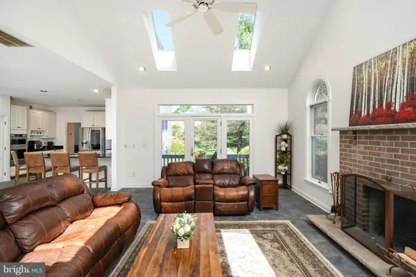 $1,695,000 | 4 North Longfellow Drive, Princeton Junction, NJ 08550
