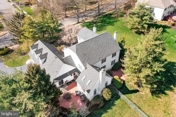 $1,695,000 | 4 North Longfellow Drive, Princeton Junction, NJ 08550