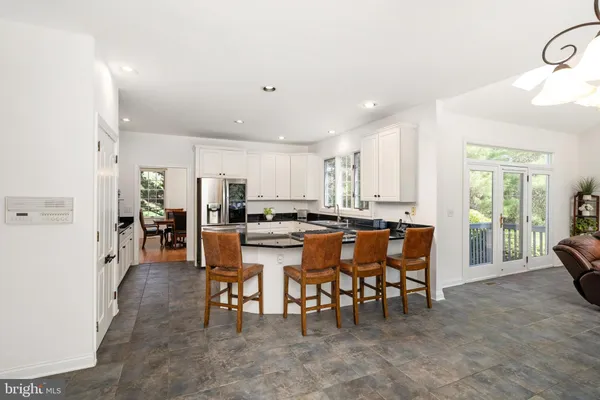 $1,695,000 | 4 North Longfellow Drive, Princeton Junction, NJ 08550
