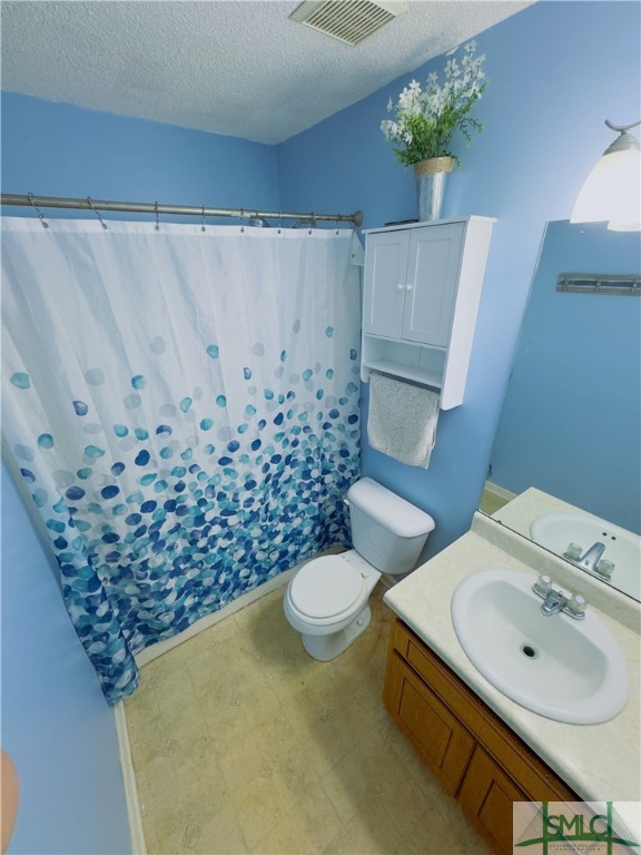 24 Mickey Court Rincon, GA 31326 - Photo 9 of 15 Bathroom