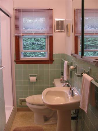 584 Ryan Road Northampton, MA 01062 - Photo 27 of 29 a bathroom with a sink a toilet and mirror