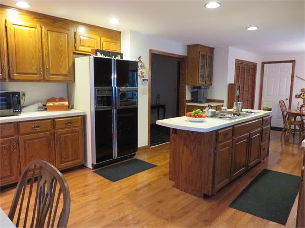 37 Mitchell Road Holliston, MA 01746 - Photo 17 of 28 Gallery Image 17