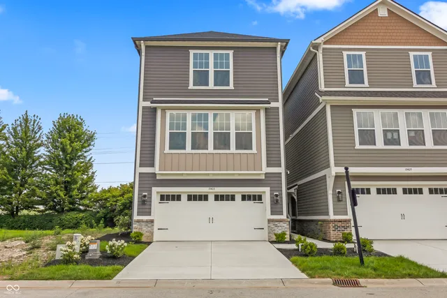 $600,000 | 15407 Mystic Rock Drive, Carmel, IN 46033