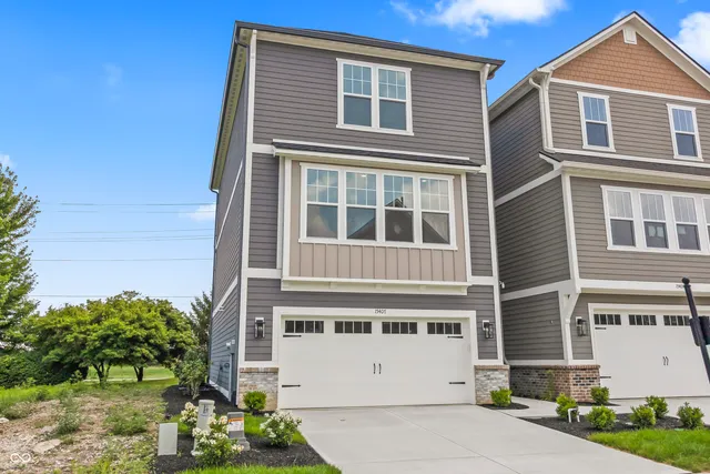 $600,000 | 15407 Mystic Rock Drive, Carmel, IN 46033