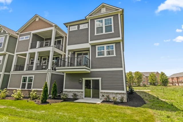 $600,000 | 15407 Mystic Rock Drive, Carmel, IN 46033