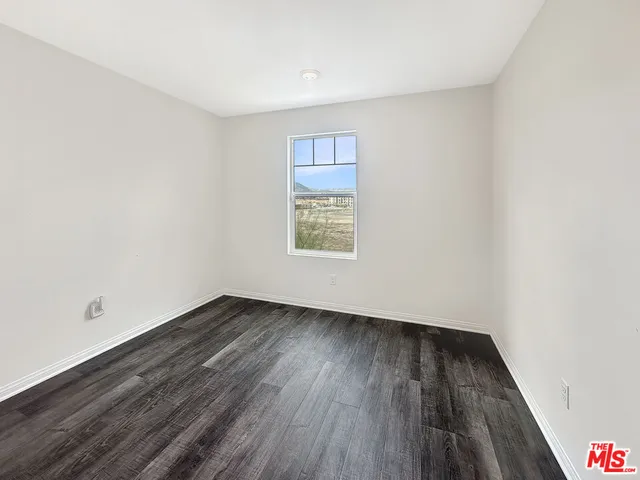 $3,595 | 27607 Sawtooth Lane, Canyon Country, CA 91387