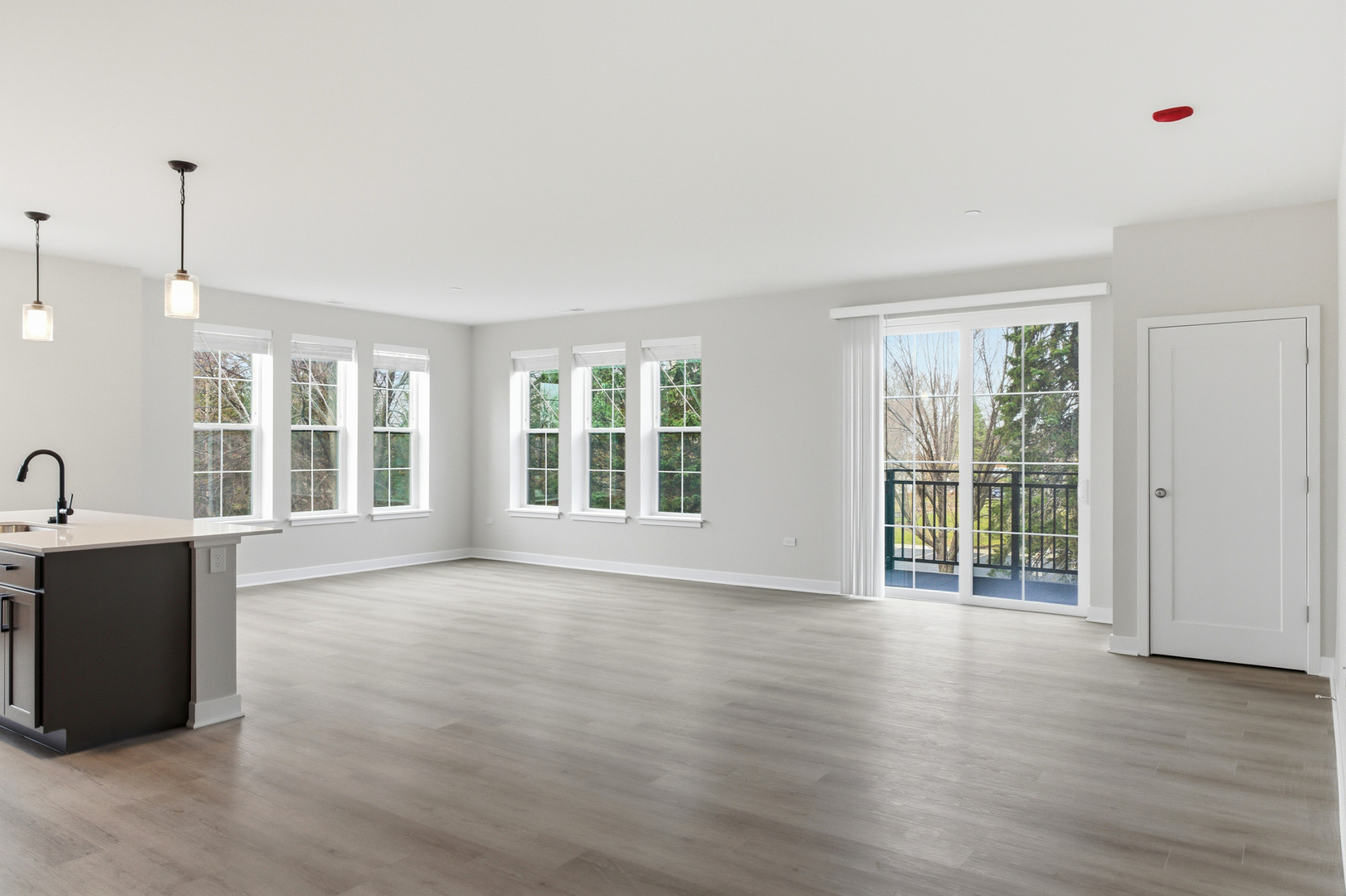 250 McHenry Road, Unit B2B3 Buffalo Grove, IL 60089 - Photo 28 of 33