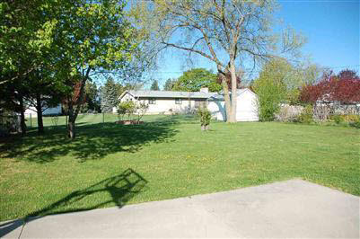3122 Old Farm Road Flint, MI 48507 - Photo 7 of 15 20156379-6.JPG