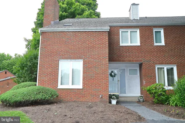 $229,900 | 10 Cedar Lane, Mountville, PA 17554