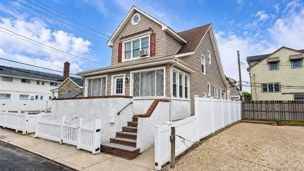 $899,000 | 25 Alabama Street, Long Beach, NY 11561