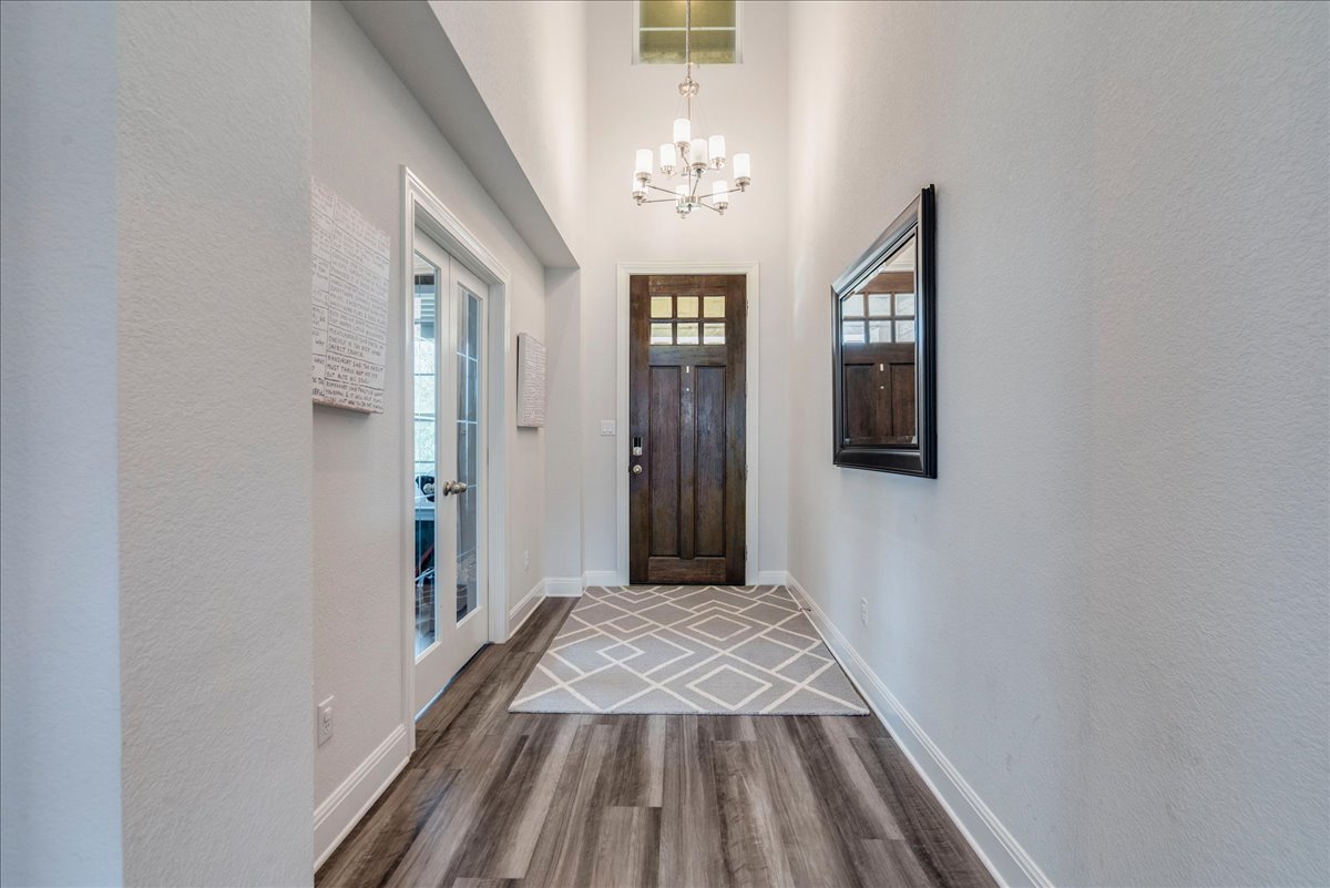 212 Sierra Blanca Road Dripping Springs, TX 78620 - Photo 7 of 37 Entry
