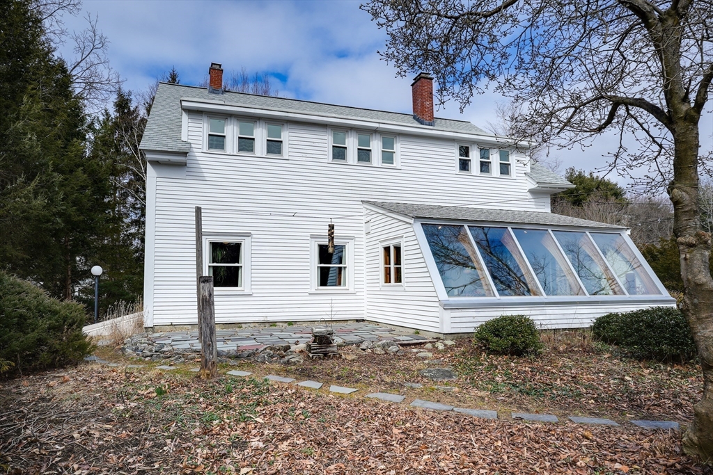 623 Concord Road Sudbury, MA 01776 - Photo 2 of 32