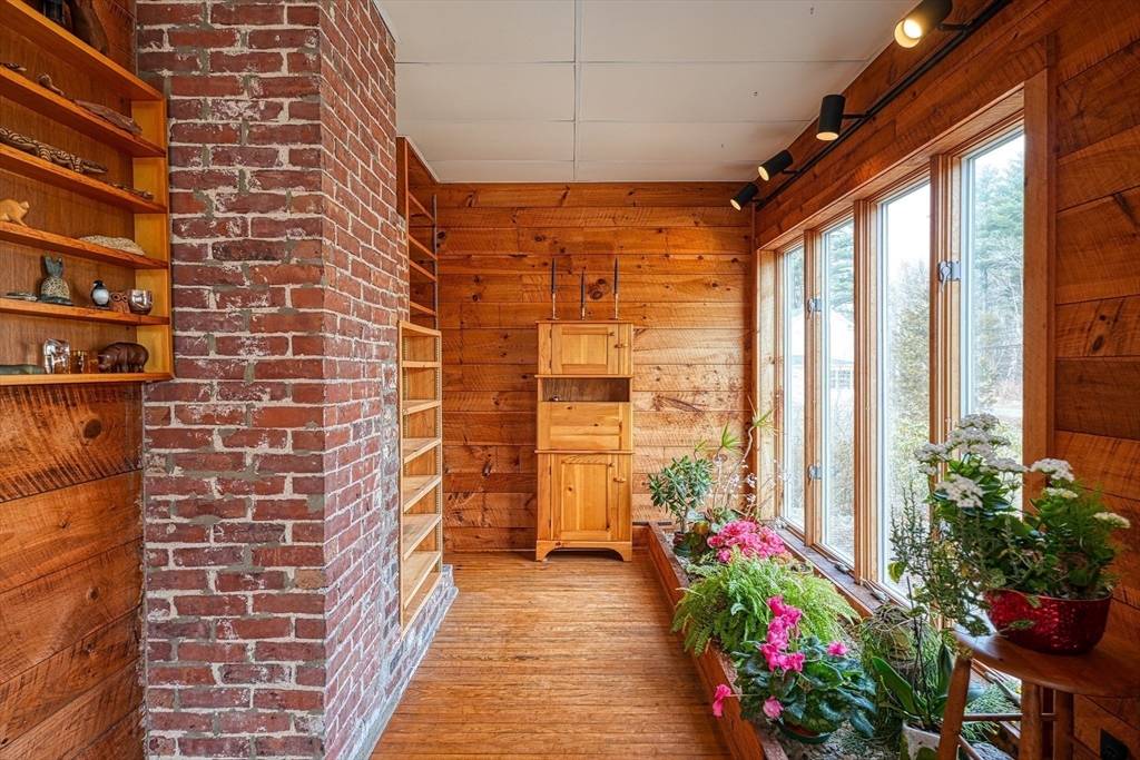 623 Concord Road Sudbury, MA 01776 - Photo 5 of 32