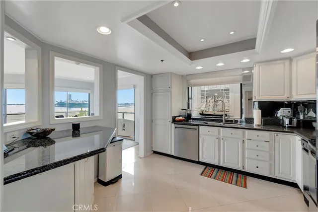 $1,495,000 | 1230 East Ocean Boulevard, Unit 201, Long Beach, CA 90802