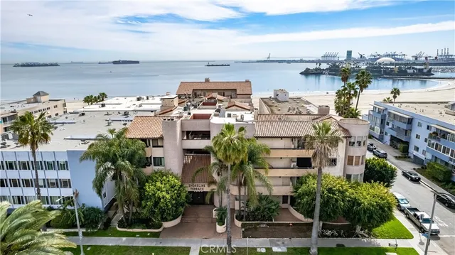 $1,495,000 | 1230 East Ocean Boulevard, Unit 201, Long Beach, CA 90802