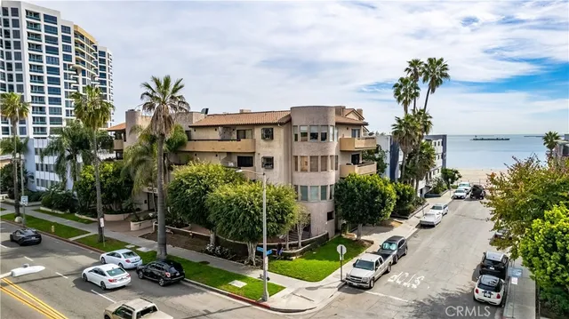 $1,495,000 | 1230 East Ocean Boulevard, Unit 201, Long Beach, CA 90802