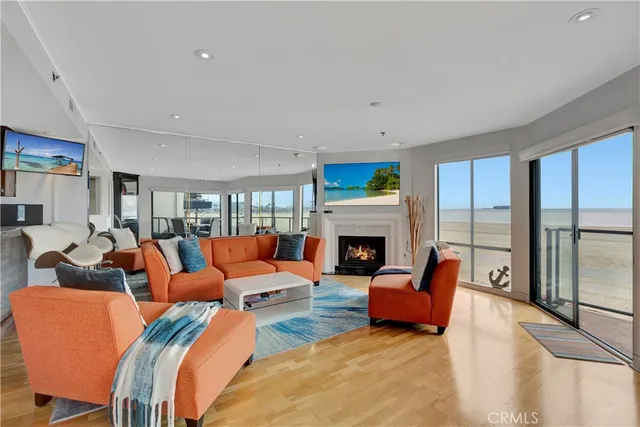 $1,495,000 | 1230 East Ocean Boulevard, Unit 201, Long Beach, CA 90802