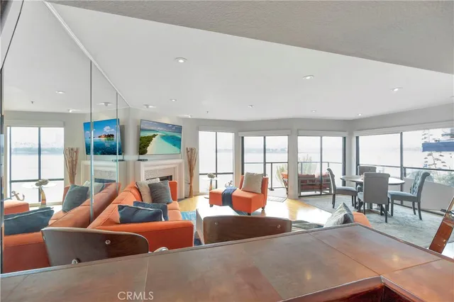 $1,495,000 | 1230 East Ocean Boulevard, Unit 201, Long Beach, CA 90802
