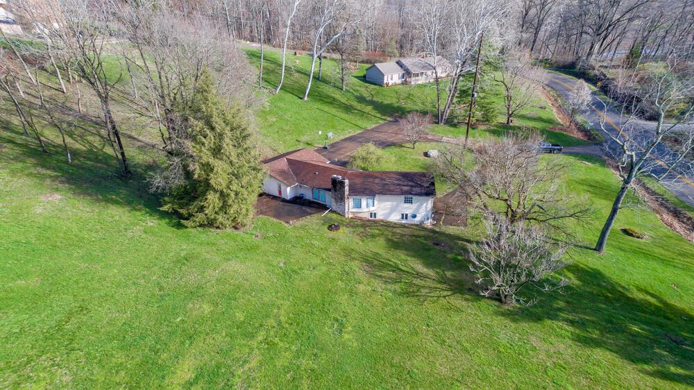 1886 Marietta Road Northeast Lancaster, OH 43130 - Photo 3 of 23 98F1E9EA-5F96-40FF-BD3C-1486E23C4C2C