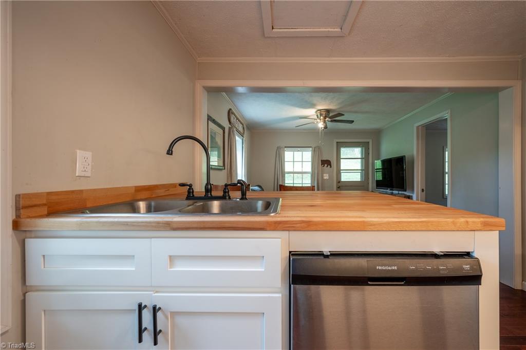 487 Dry Twig Road Laurel Fork, VA 24352 - Photo 13 of 39