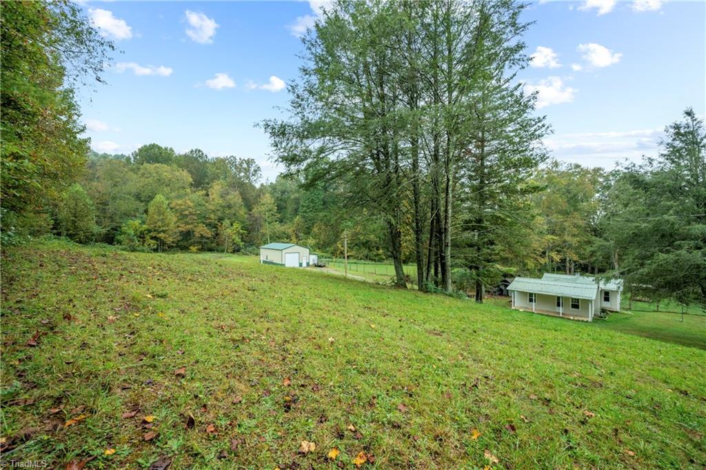 487 Dry Twig Road Laurel Fork, VA 24352 - Photo 25 of 39