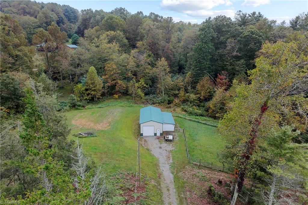 487 Dry Twig Road Laurel Fork, VA 24352 - Photo 36 of 39