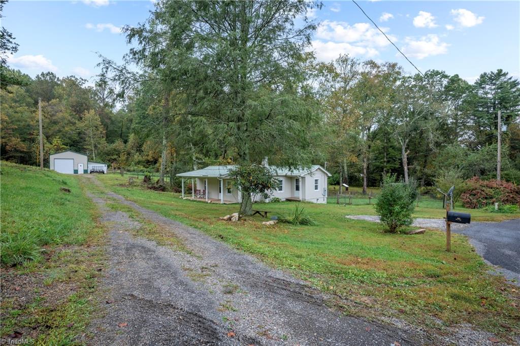 487 Dry Twig Road Laurel Fork, VA 24352 - Photo 5 of 39